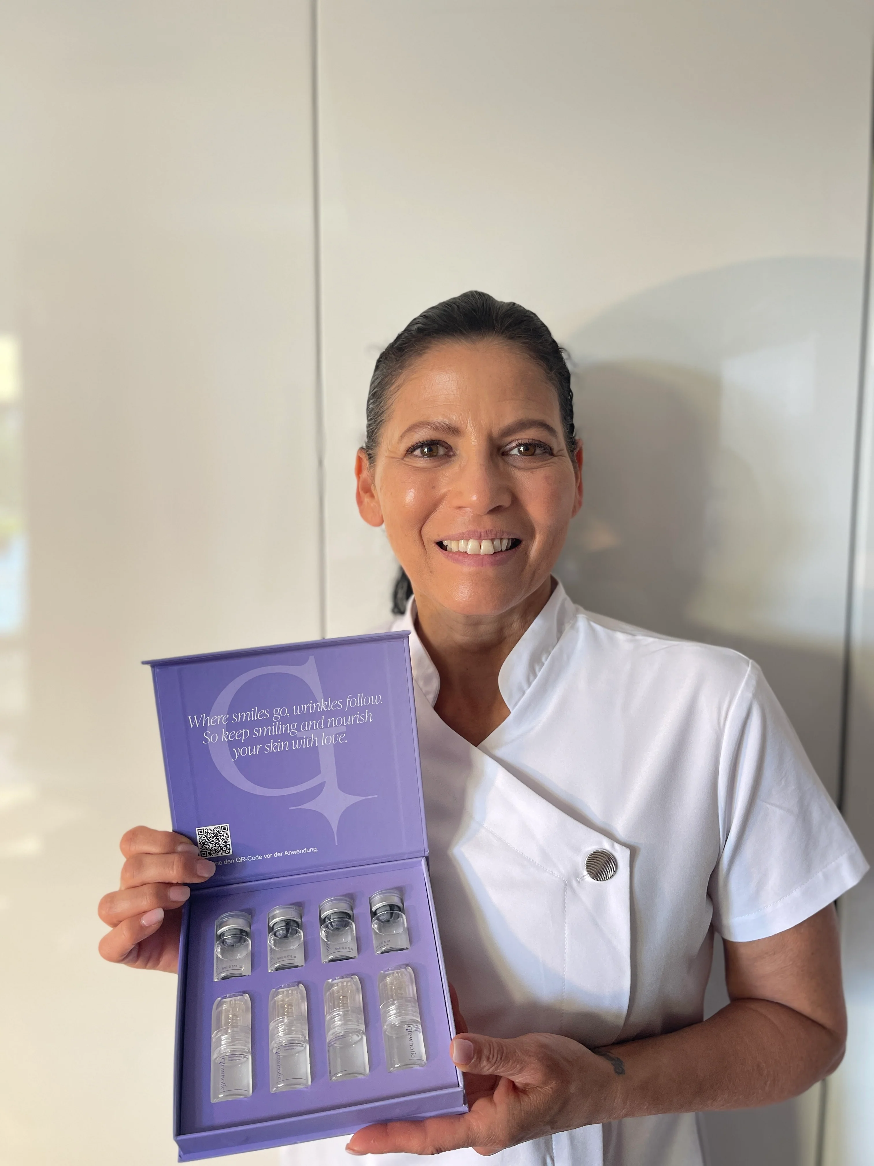 Dermatologist 1